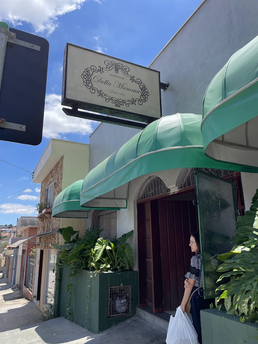 Rotisserie Della Mamma